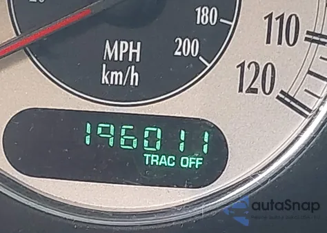 2000 Chrysler Town & Country Limited z USA, uszkodzony, nr VIN 1C4GP64L6YB650761